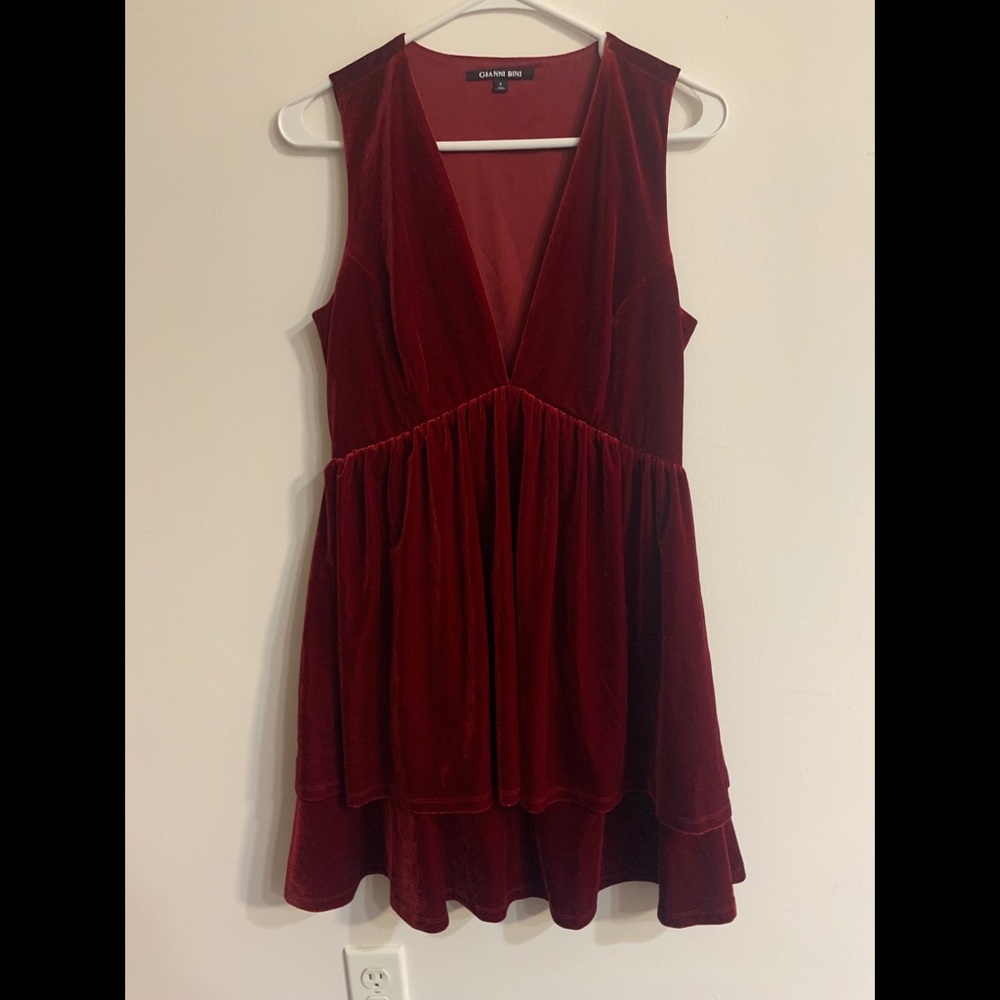 Velvet Gianni Bini dress- Size 6